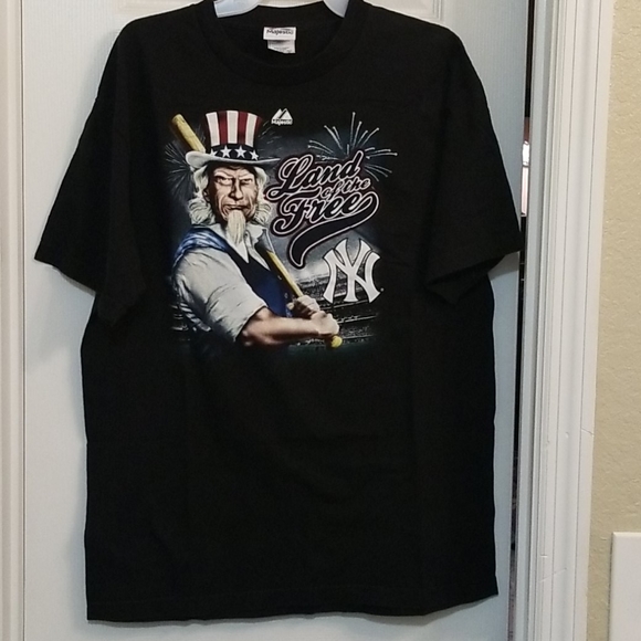 NY Yankees TSHIRT - Picture 1 of 3